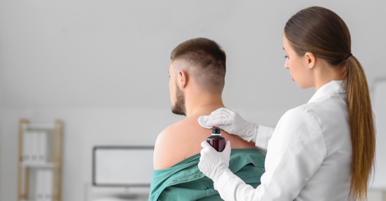 Felfekvés a háton – gyakori megjelenési hely idős vagy ágyhoz kötött betegeknél